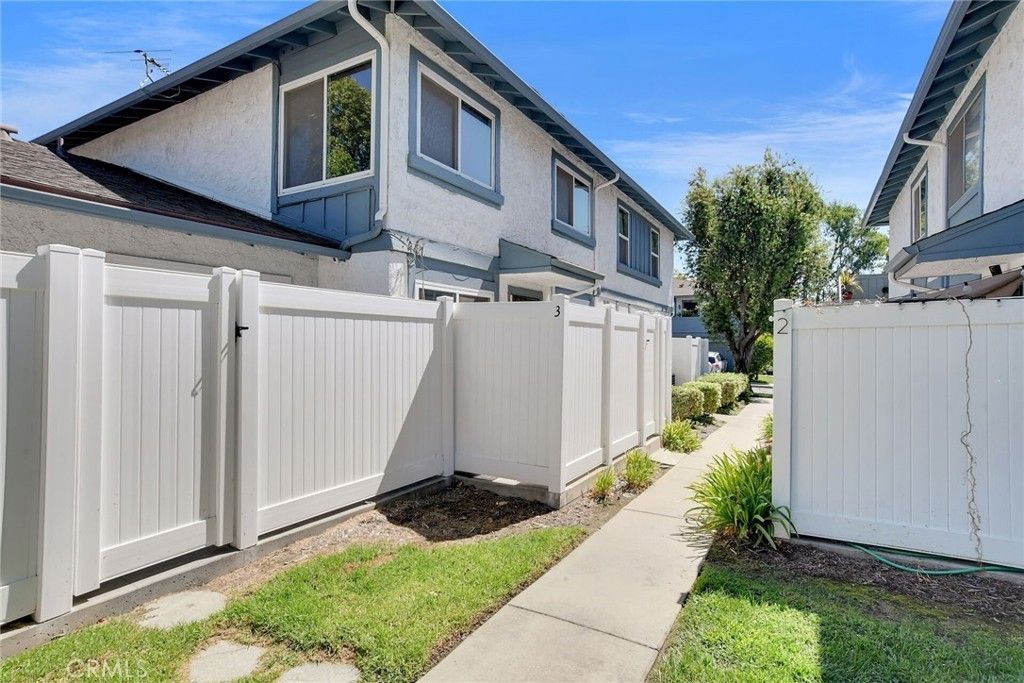 878 W 13th, Azusa