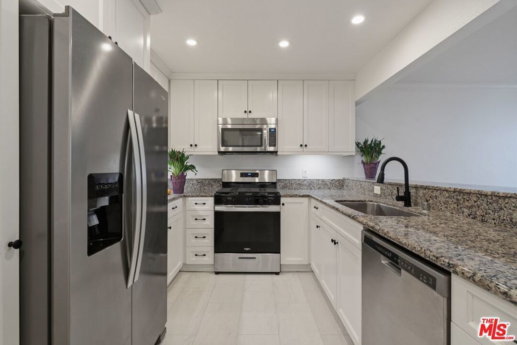 3605 E Anaheim Street # 311, Long Beach