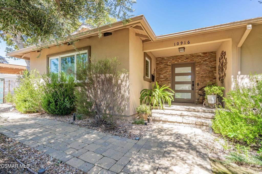 10916 Ruffner Avenue, Granada Hills