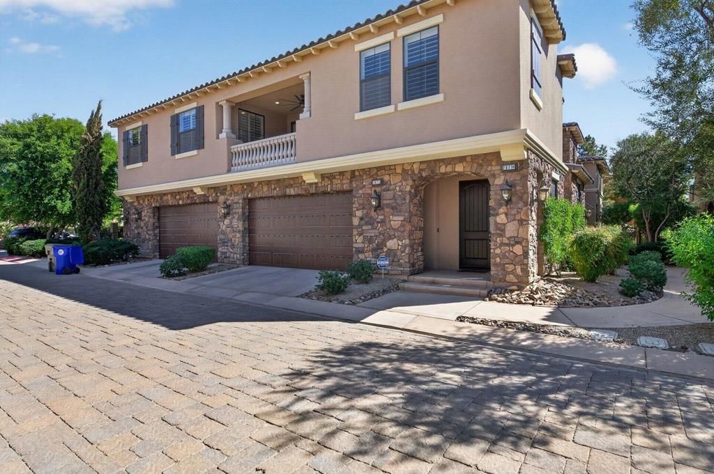 2073 Via Alba, Palm Desert