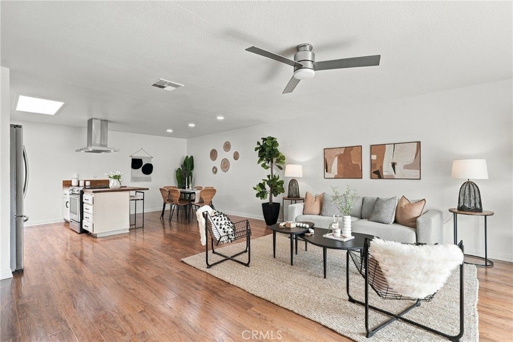 23496 Los Adornos, Aliso Viejo