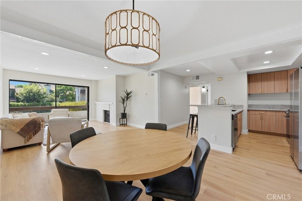 6275 Canoga # 68, Woodland Hills