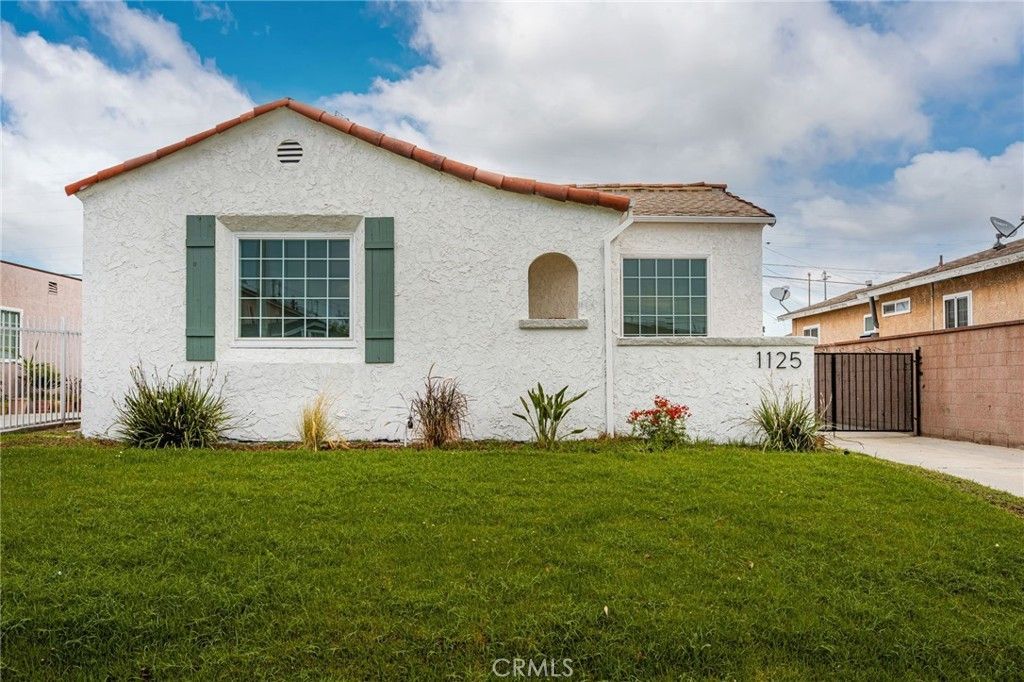 1125 W 99th, Los Angeles