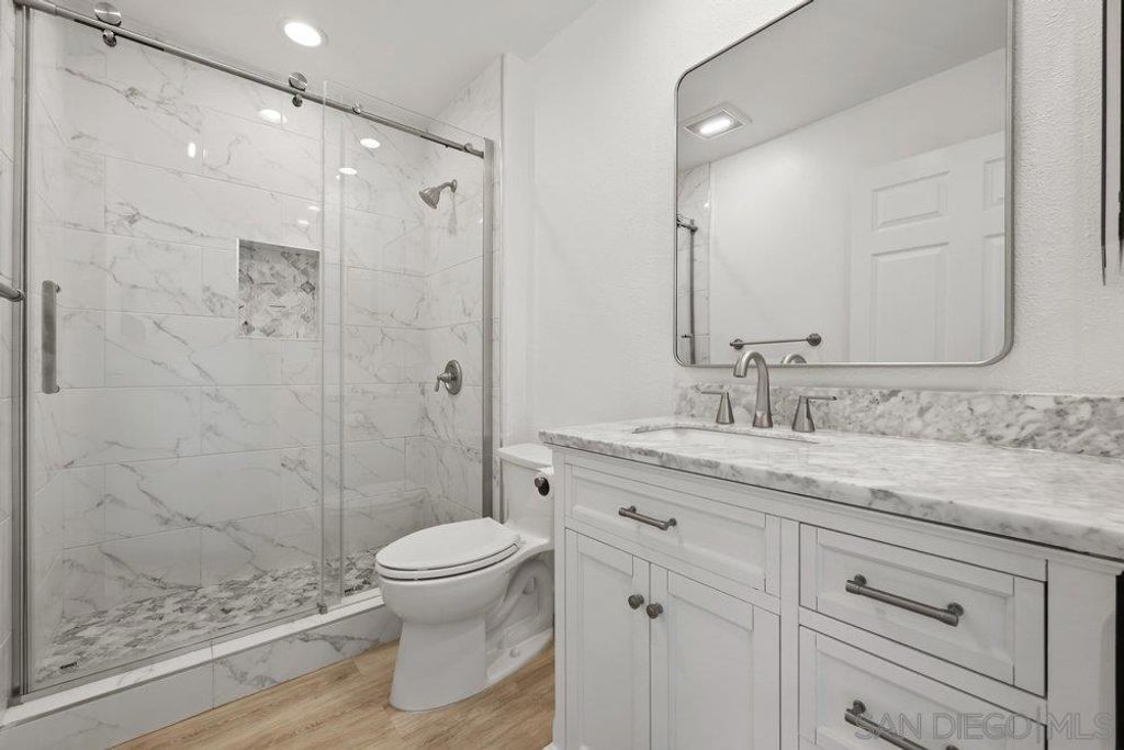 155 Rosebay Dr # 40, Encinitas