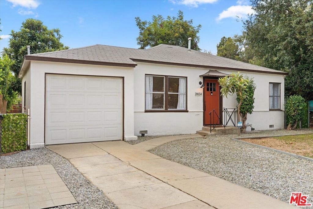 14654 Haynes Street, Van Nuys