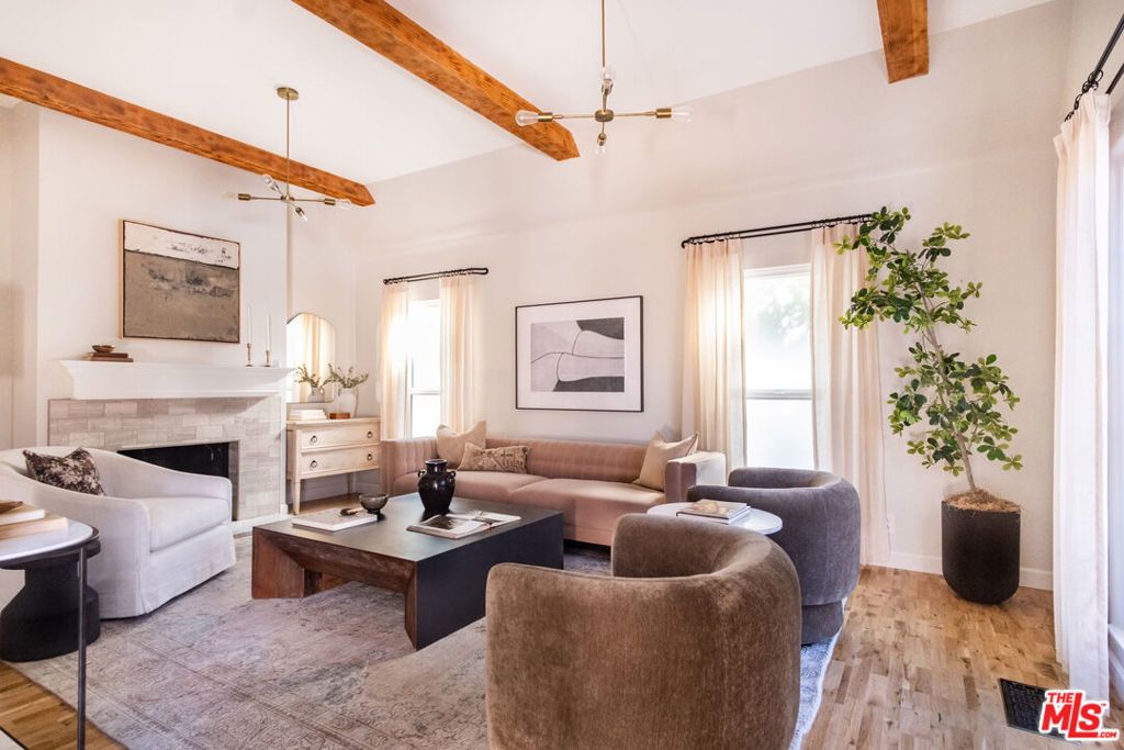 5166 High Crest Avenue, Los Angeles