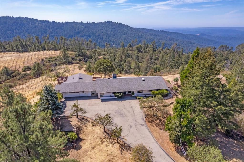 28320 Loma Prieta Way, Los Gatos