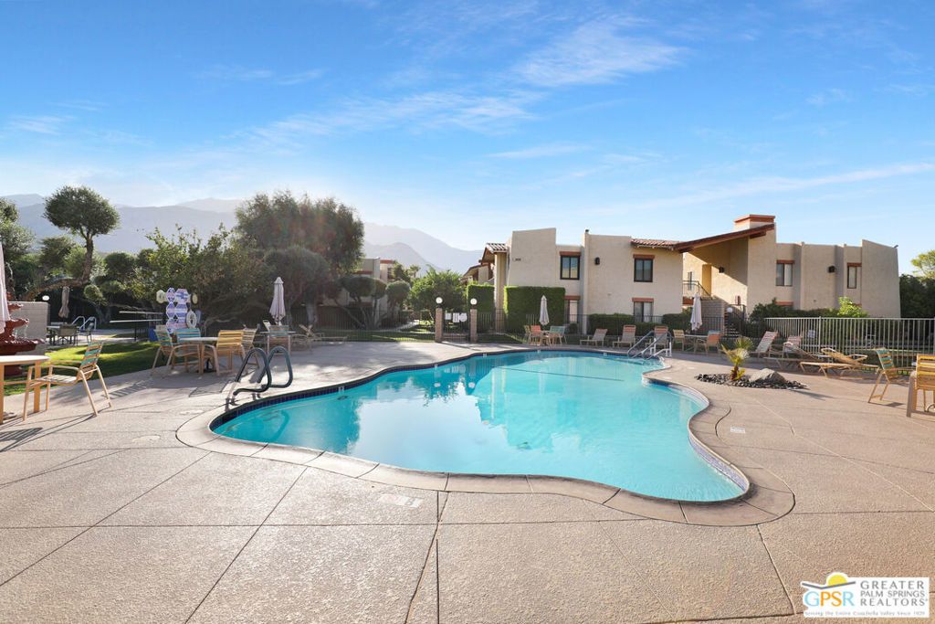1407 N Sunrise Way # 22, Palm Springs