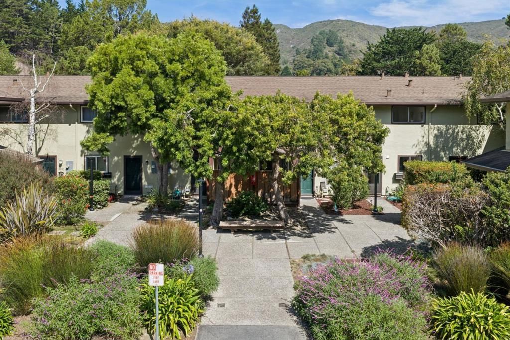 1089 Oddstad Boulevard, Pacifica