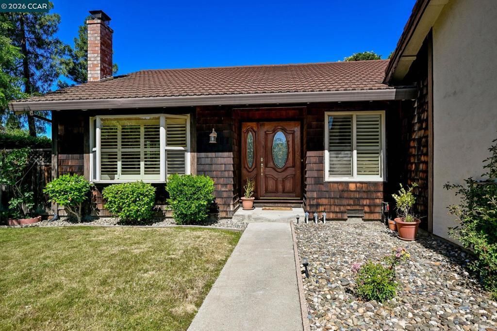 1284 Pinecrest Dr, Concord
