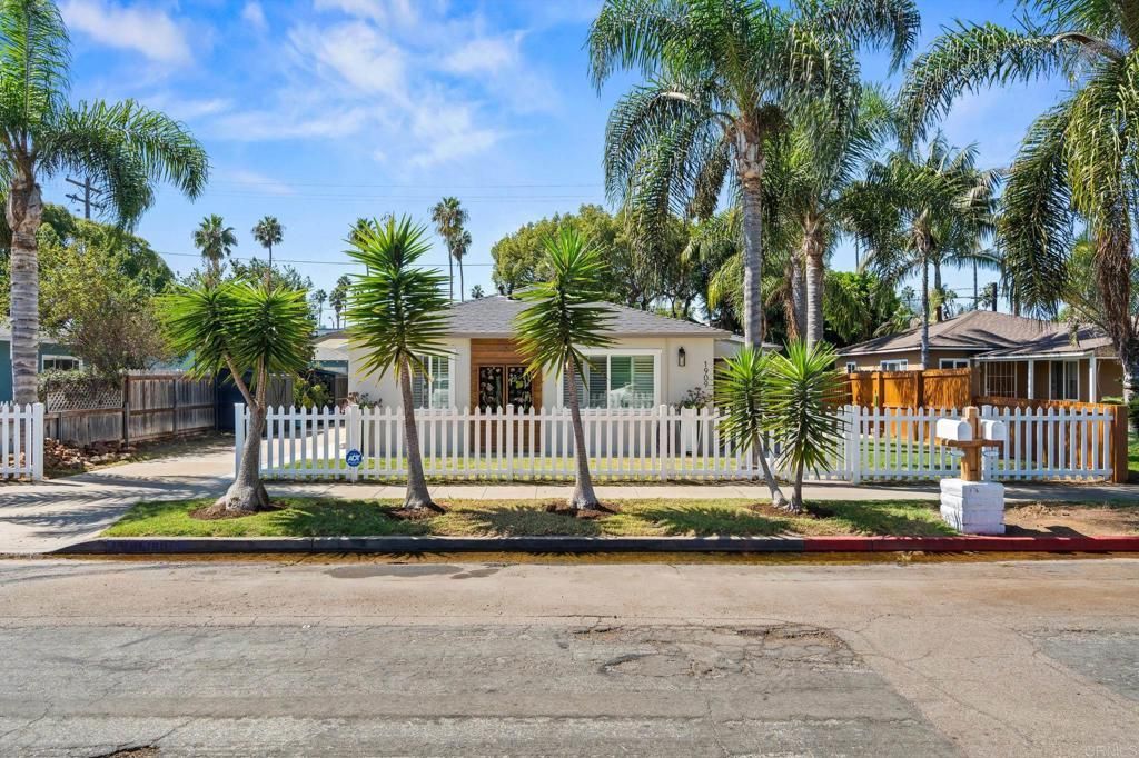 1909 1911 S Freeman Street, Oceanside