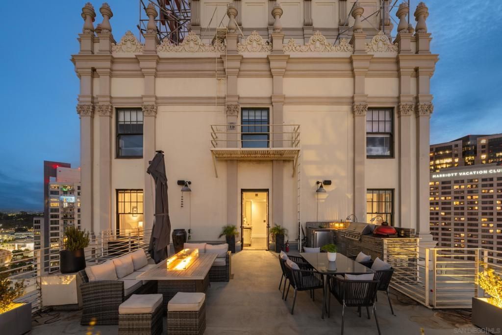 702 Ash Street # 1400, San Diego