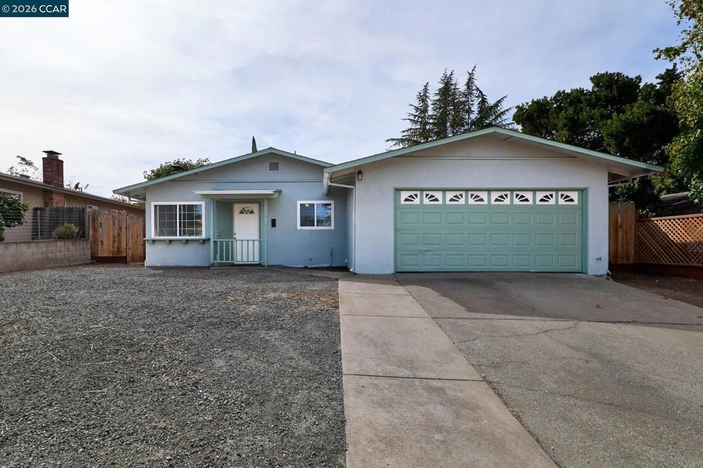 31 Riverside Ct, Bay Point