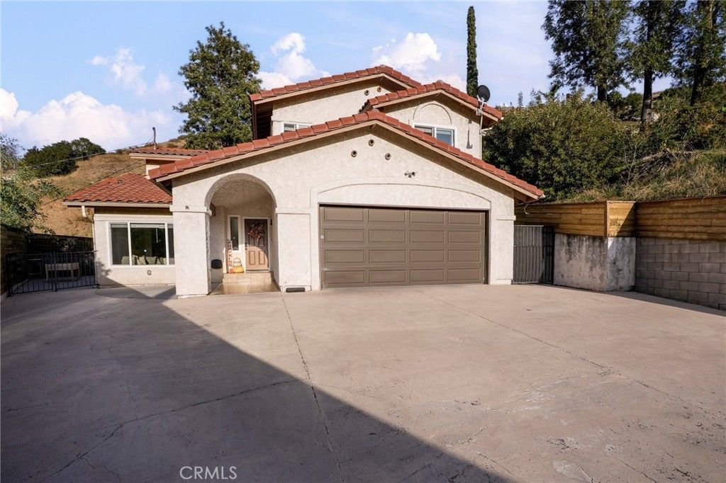 10110 Sunland Boulevard, Shadow Hills