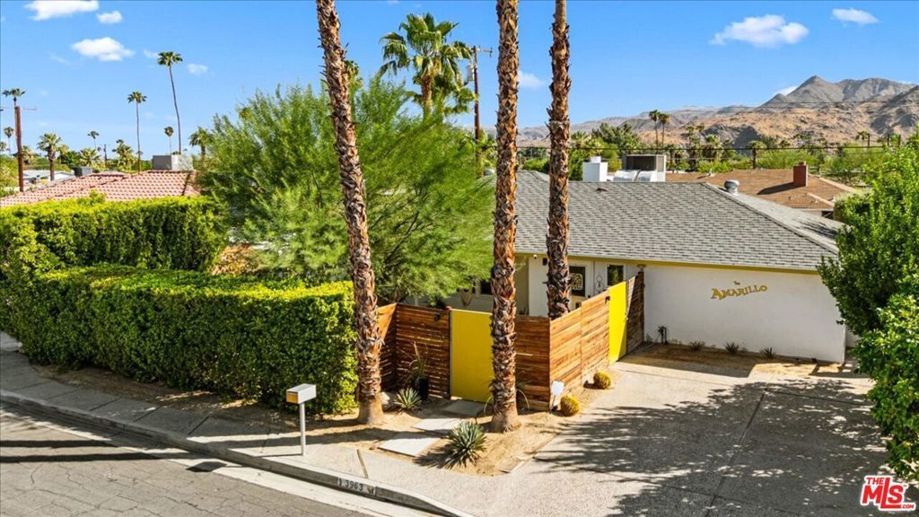 3963 E Calle San Antonio, Palm Springs