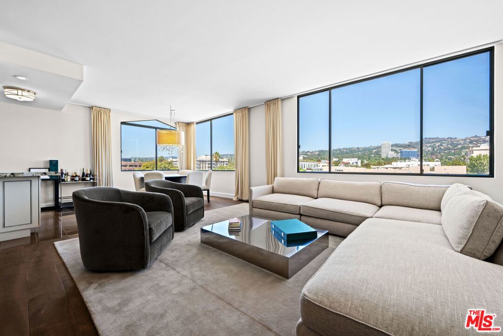 412 N Palm Drive # 604, Beverly Hills
