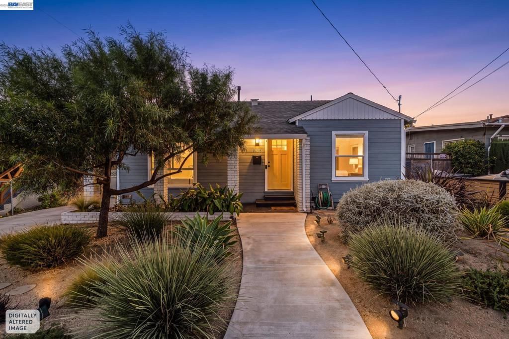 9935 Voltaire Ave, Oakland