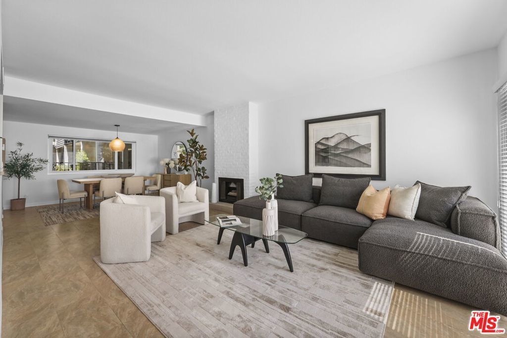 2677 Centinela Avenue # 203, Santa Monica