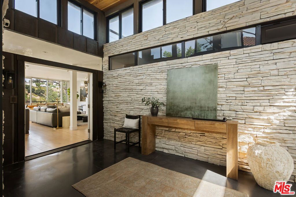 454 Stassi Lane, Santa Monica