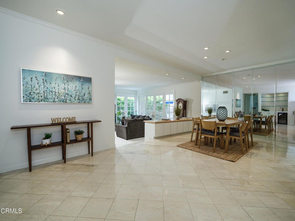 1260 S Beverly Glen Boulevard # 104, Los Angeles