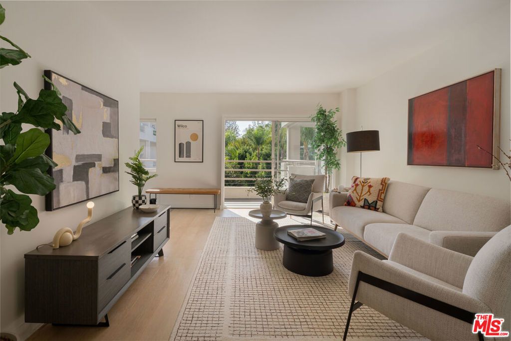 1131 Alta Loma Road # 428, West Hollywood