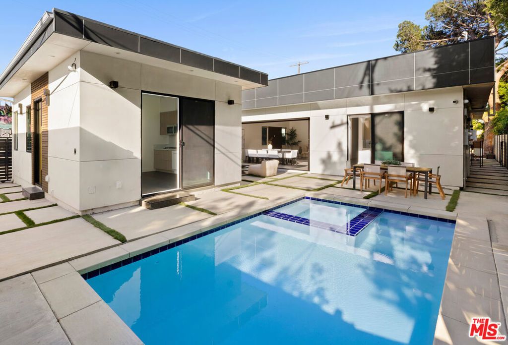 647 N Stanley Avenue, Los Angeles