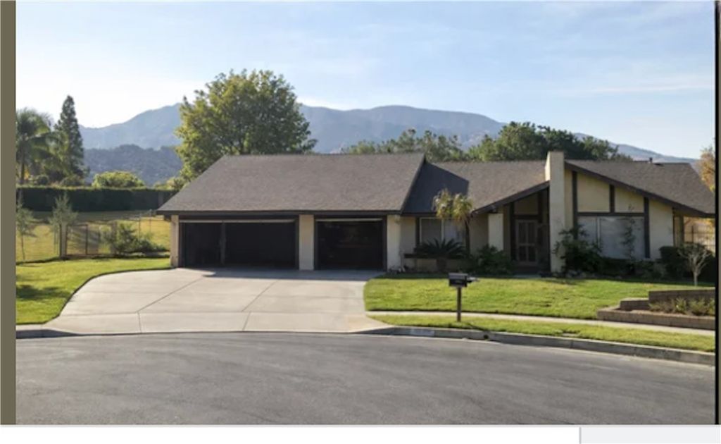 2072 Carmel Cir, Corona