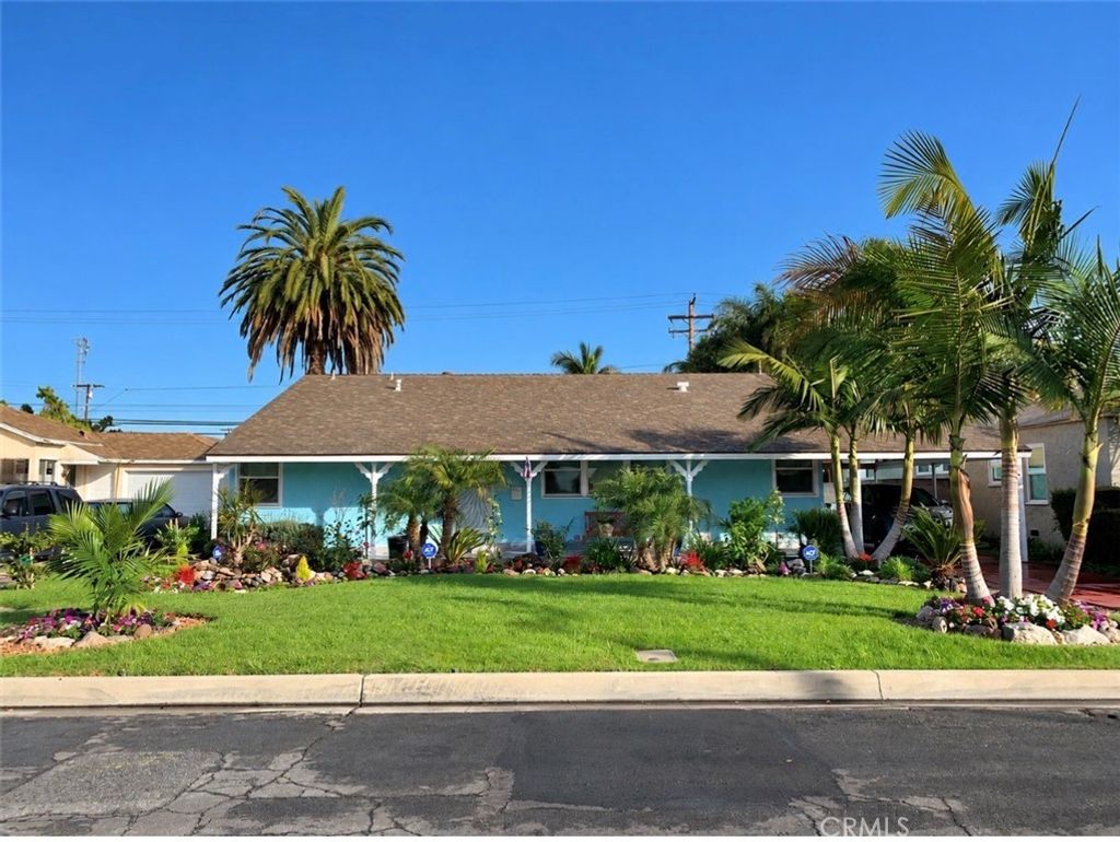 12268 Samoline Avenue, Downey