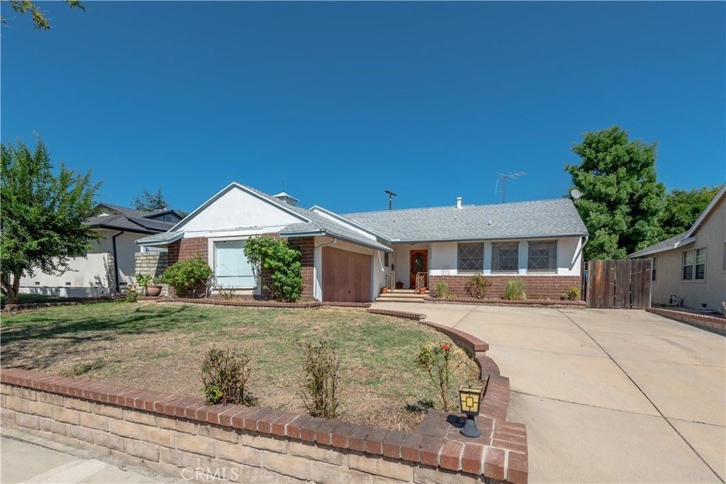 17225 Horace, Granada Hills