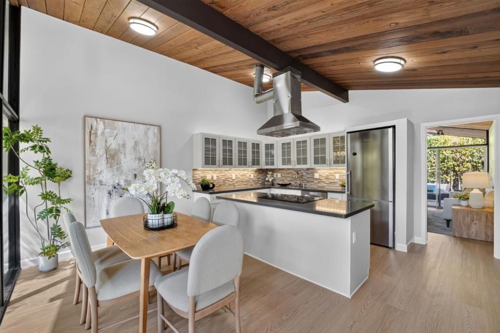 155 Greenmeadow Way, Palo Alto