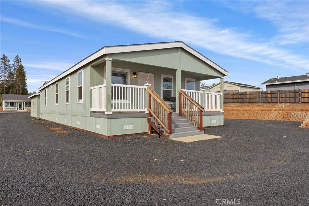 1350 Pearson, Paradise