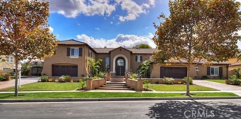 1030 Lowry Ranch, Corona