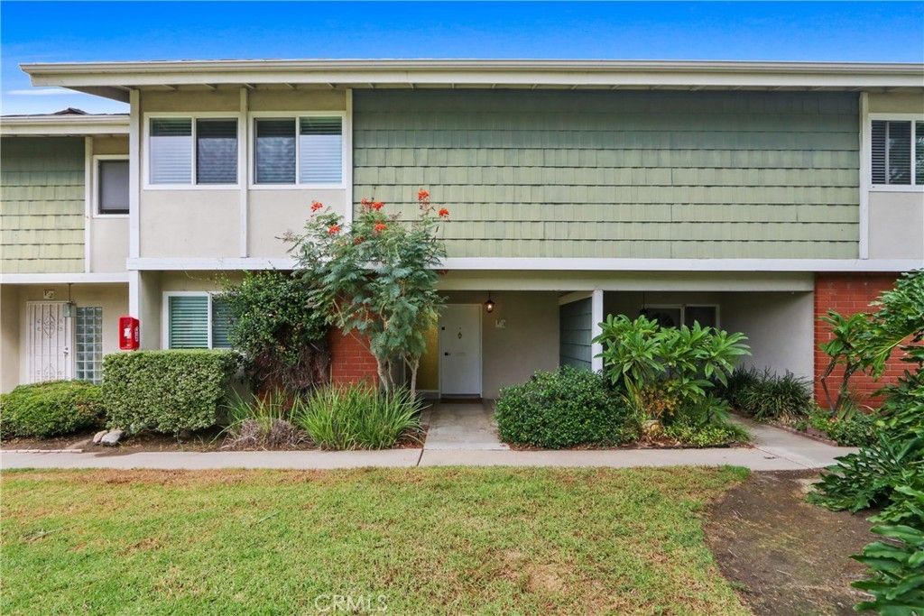 1404 N Tustin # P-3, Santa Ana