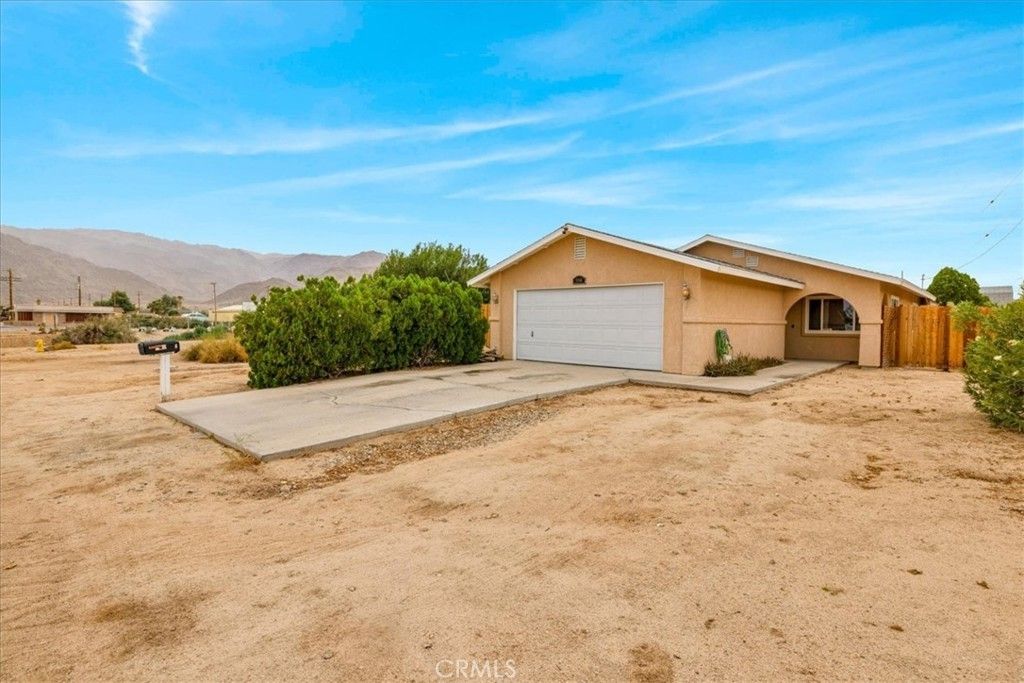6460 Cahuilla, 29 Palms