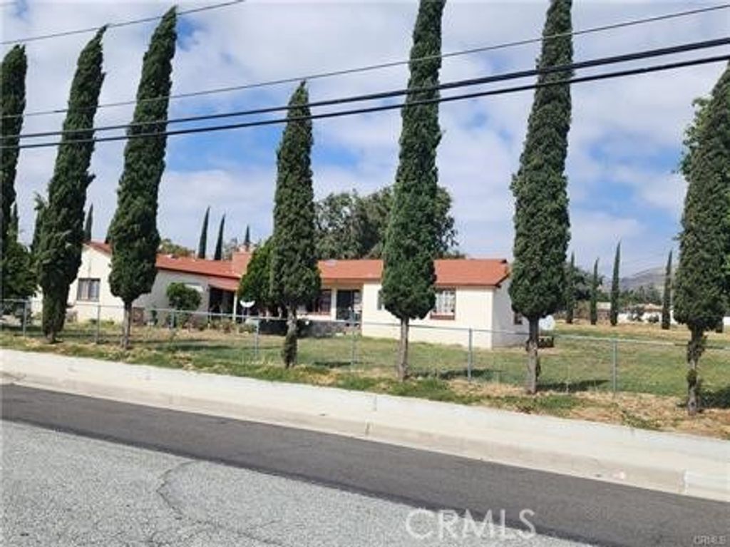 725 E Williams, Banning