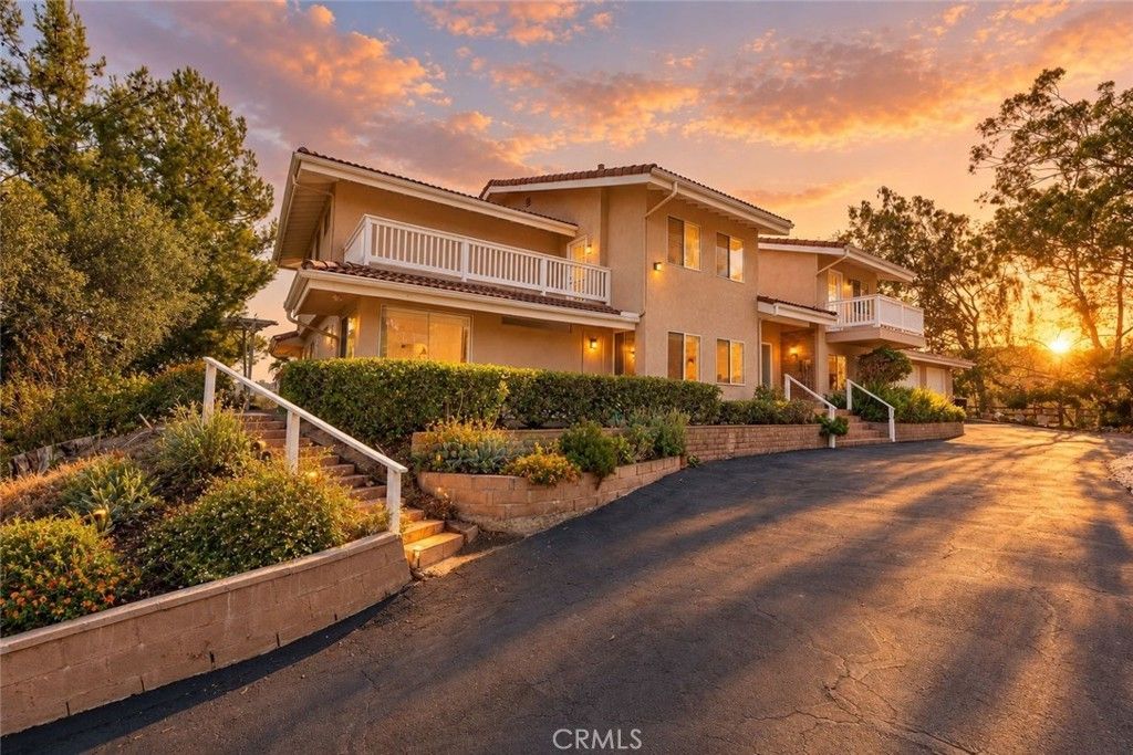 40461 Rock Mountain, Fallbrook