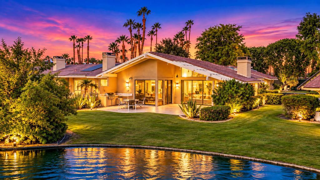 109 Deer Spring Way, Palm Desert