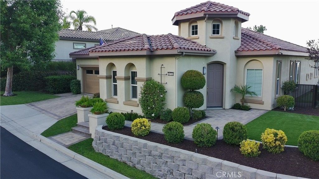 24722 Gleneagles, Corona