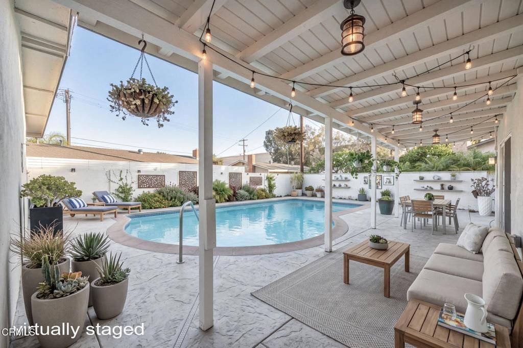 1313 N Crestlane Place, Anaheim