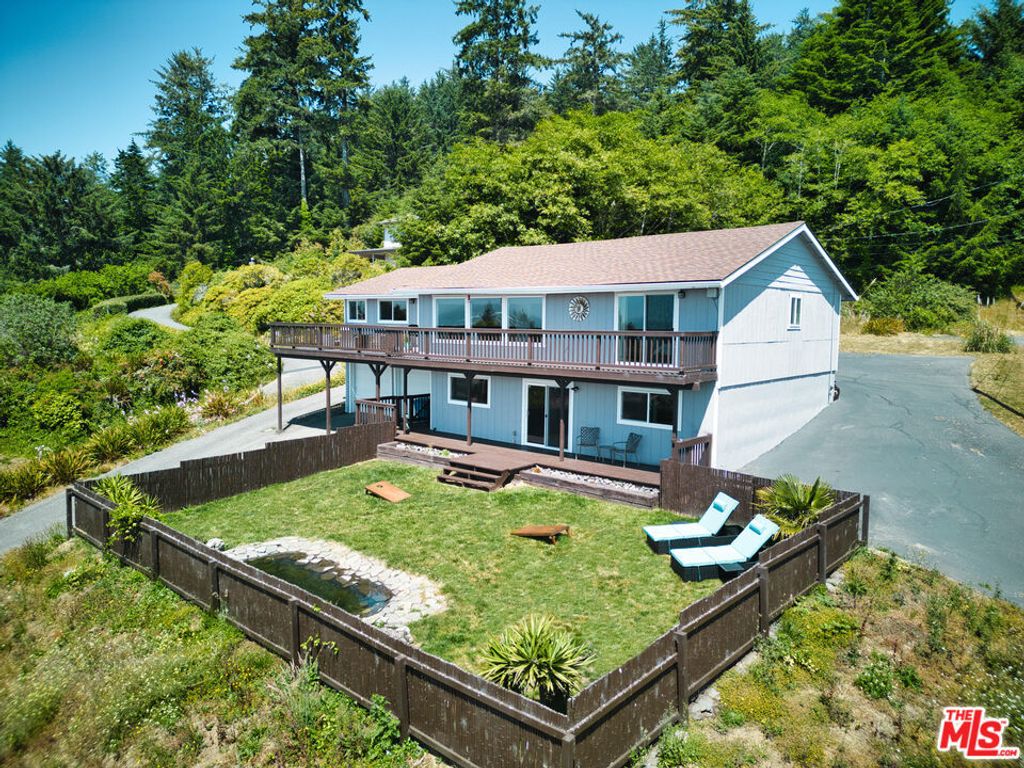 13881 Oceanview Drive, 