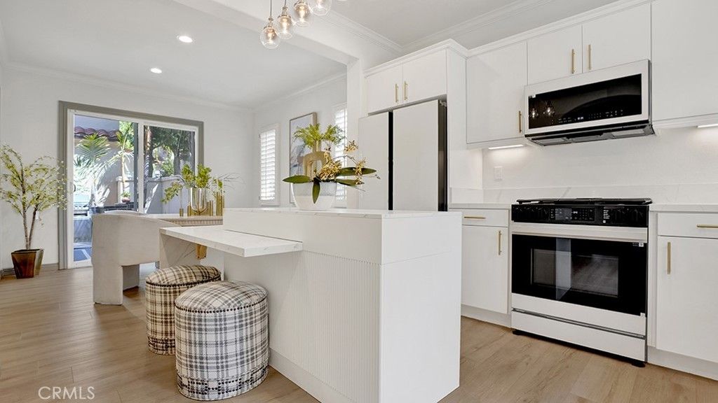 79 Modesto, Irvine