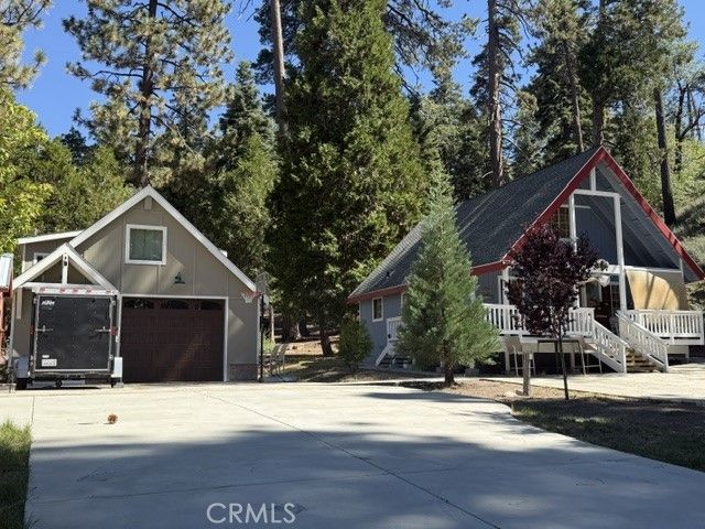 647 Lone Pine, Green Valley Lake