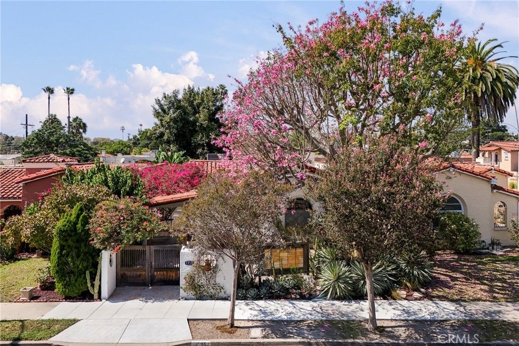 1705 S Genesee, Los Angeles
