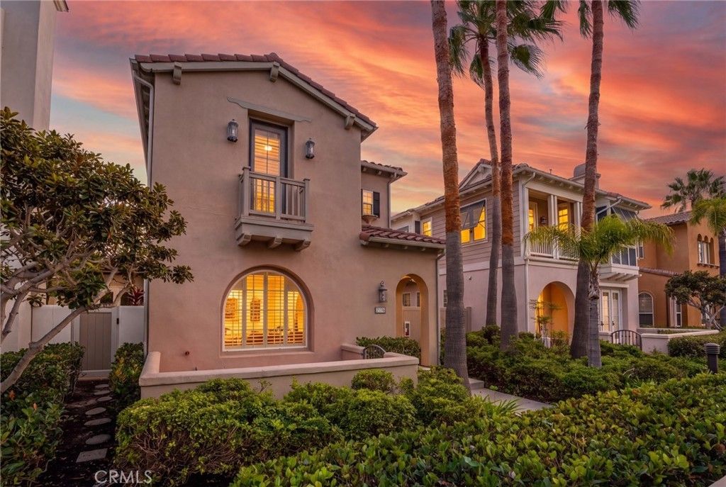 21306 Balerma, Huntington Beach