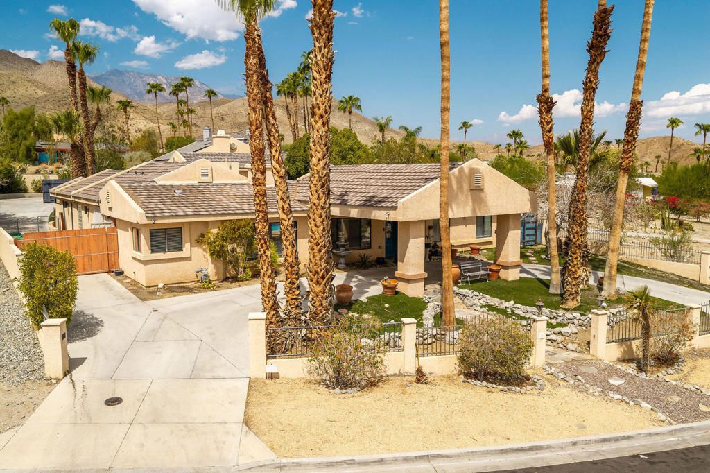38895 Paradise Way, Cathedral City