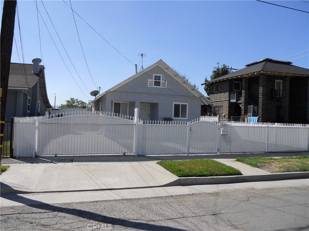 635 W 8th, San Bernardino