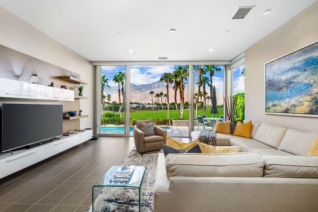 519 Soriano Way, Palm Springs