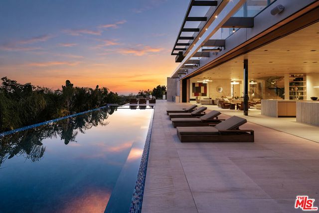 1210 Chickory Lane, Los Angeles
