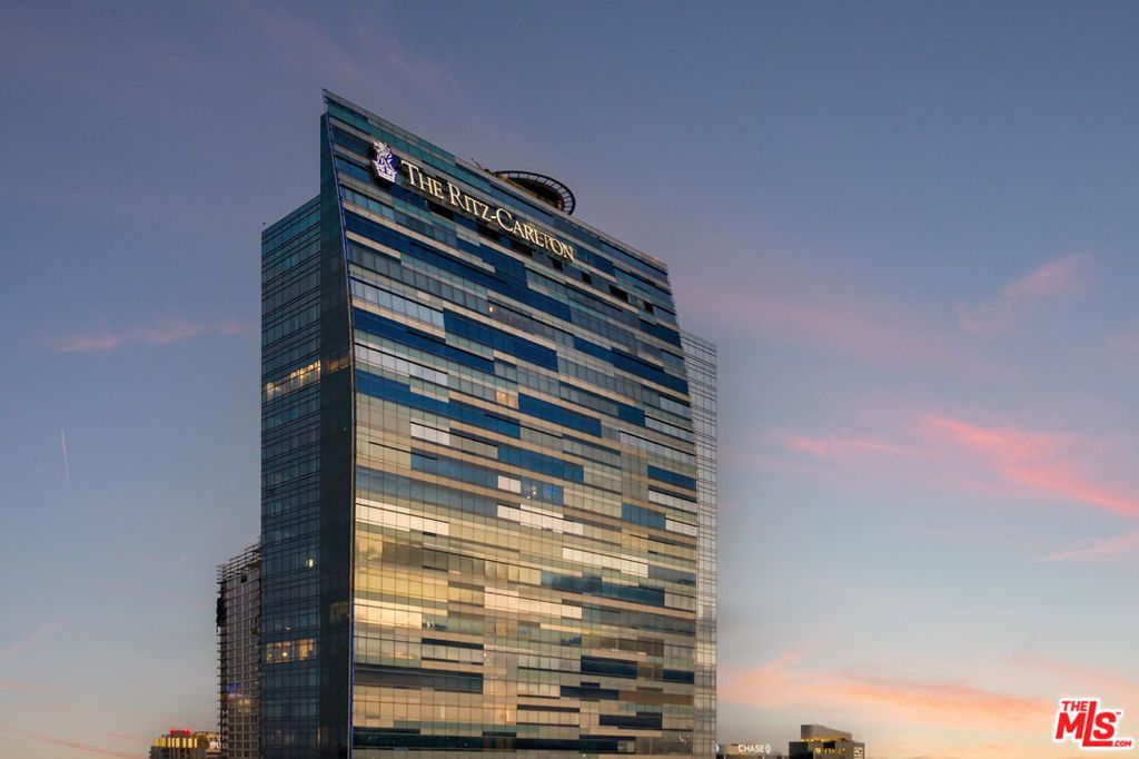 900 W Olympic Boulevard # 34j, Los Angeles