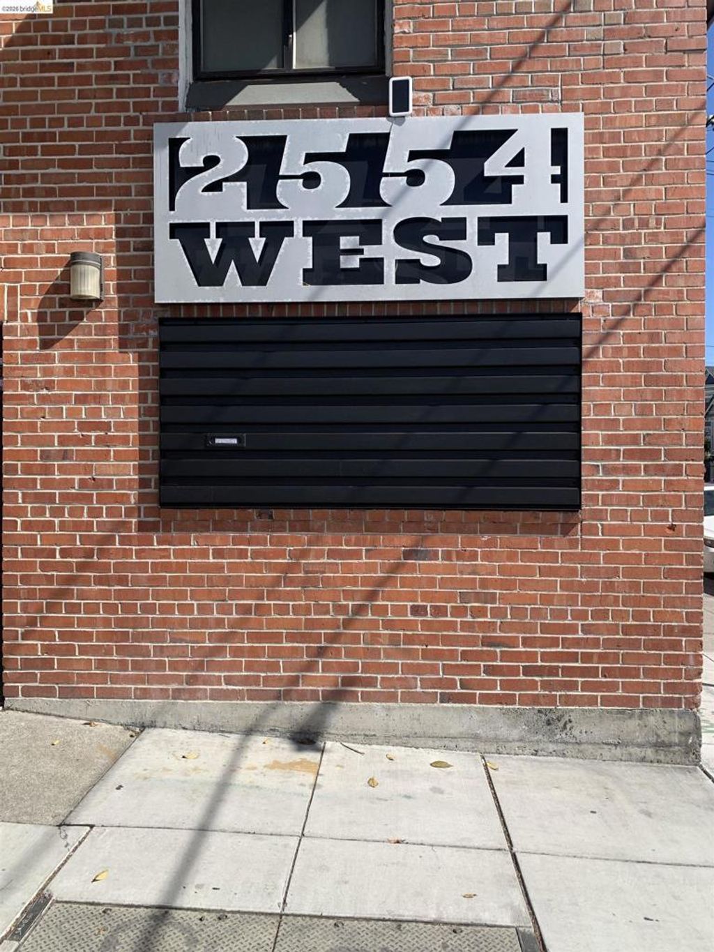 2554 West St, Oakland